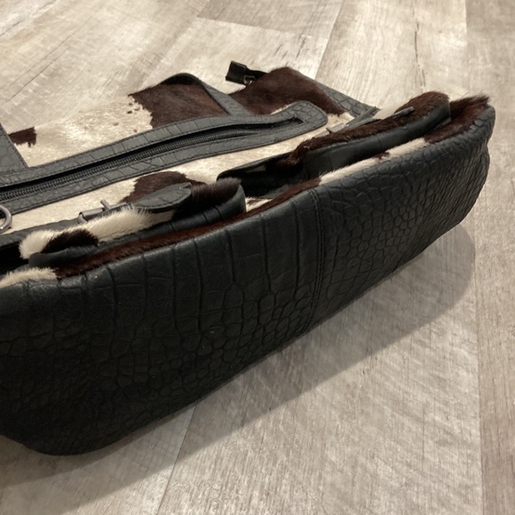 Claudia Firenze: Leather & Cowhide Purse - Picture 7 of 7